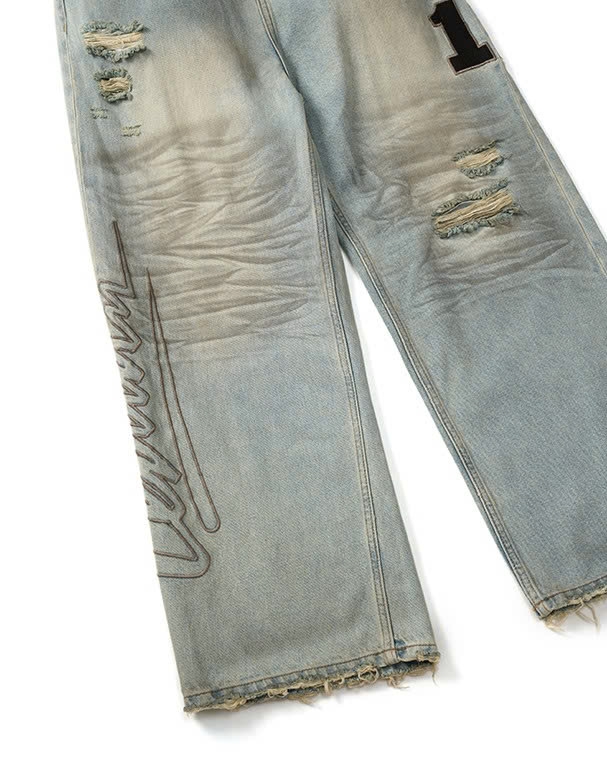 Eleven Distresed Jeans