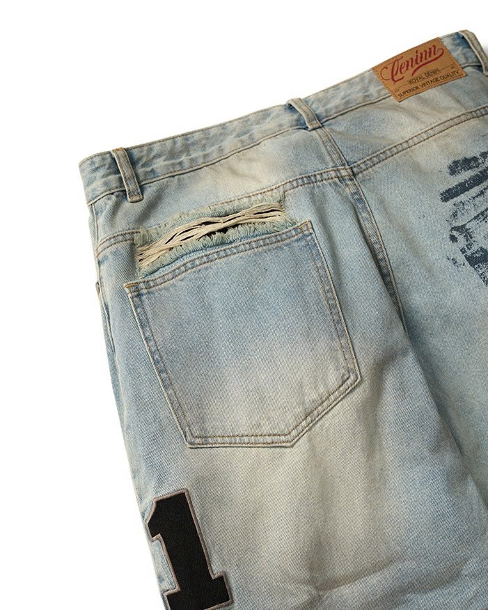 Eleven Distresed Jeans