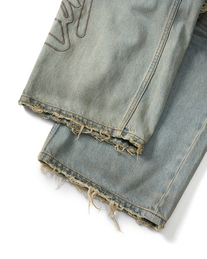 Eleven Distresed Jeans