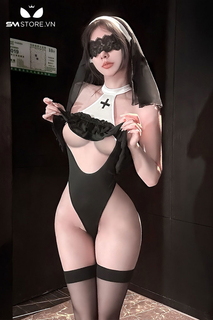 SMS880 - Bộ ngủ cosplay sơ 1 mảnh hở ngực kèm khăn chùm đầu