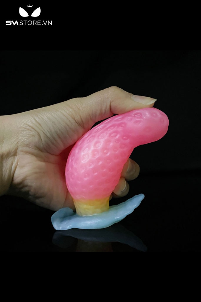 SMT3668 - Butt plug ngụy trang quả dâu tây đế cong dài 7,9,11 và 12cm
