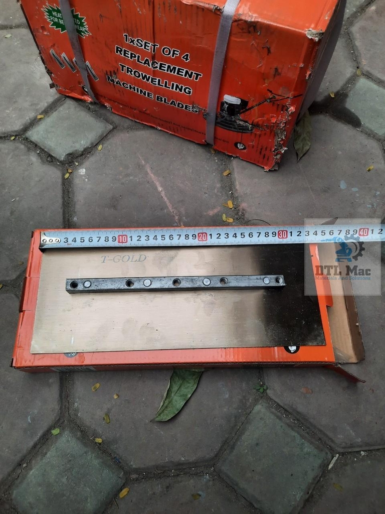 Cánh Xoa Nền Bê Tông 340x150mm dày 2mm. Góc Vểnh - Lưỡi Xoa Nền Bê Tông