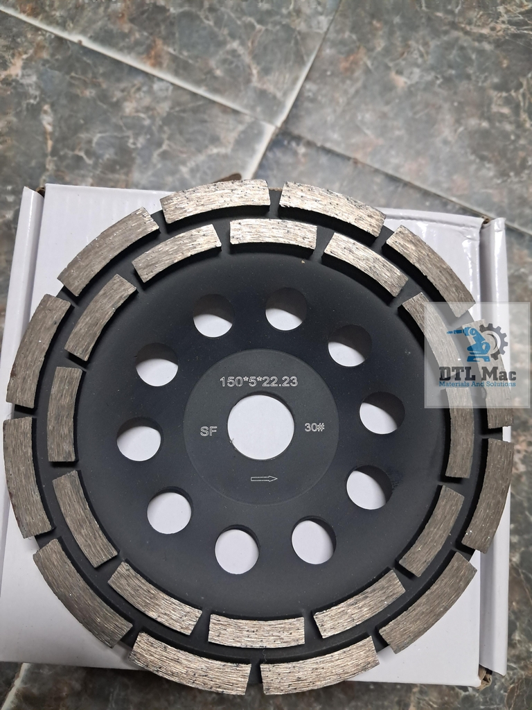 Đĩa mài mịn 150mm màu Đen - Bào mòn, tạo nhám cho bề mặt sàn bê tông, sàn đá, sàn epoxy