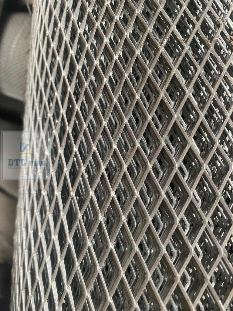 Lưới trát tường chống nứt hình thoi 10x20mm cuộn 1x45-50m