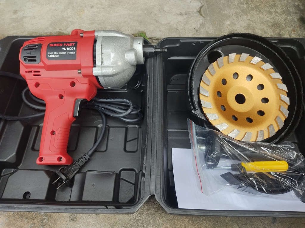 Máy mài cầm tay Super Fast YL-N001 - 2600W. Lắp Đĩa mài 150-180mm. Chưa gồm máy hút bụi