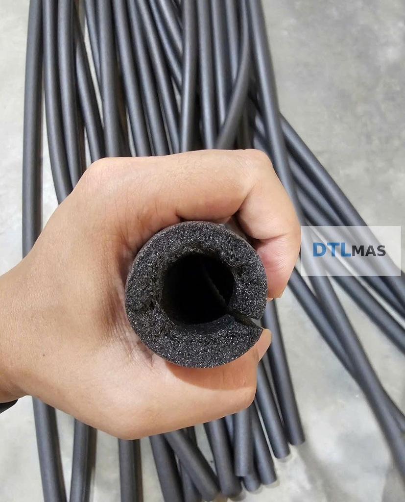 Ống Xốp PE Foam Đen Bọc Cạnh Chống Va Đập 20x40mm | Tròn Xẻ Rãnh 1 Bên