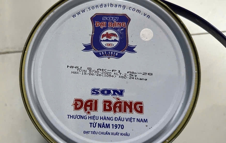 Sơn Phủ Alkyd Đại Bàng Nhũ Bạc AB-28 2.5kg – Sơn Kim Loại Màu Bạc