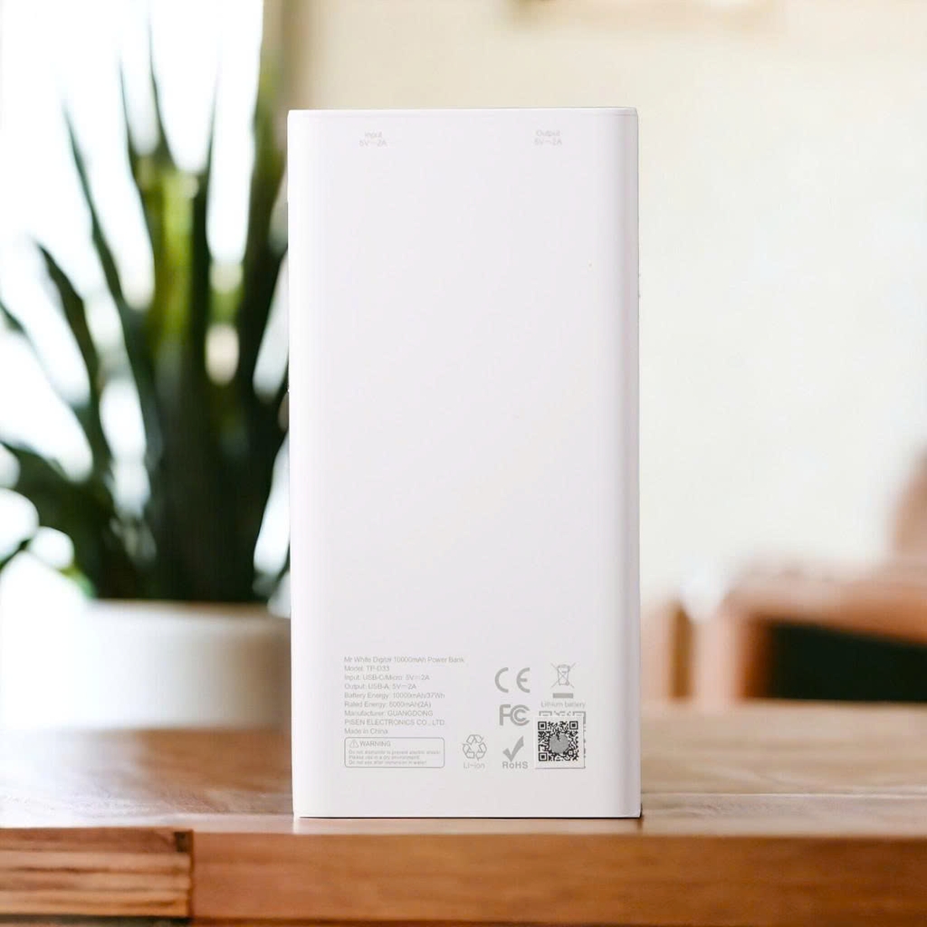 Sạc dự phòng có dây Pisen Mr White Digital 10000mAh TP D33 màu trắng