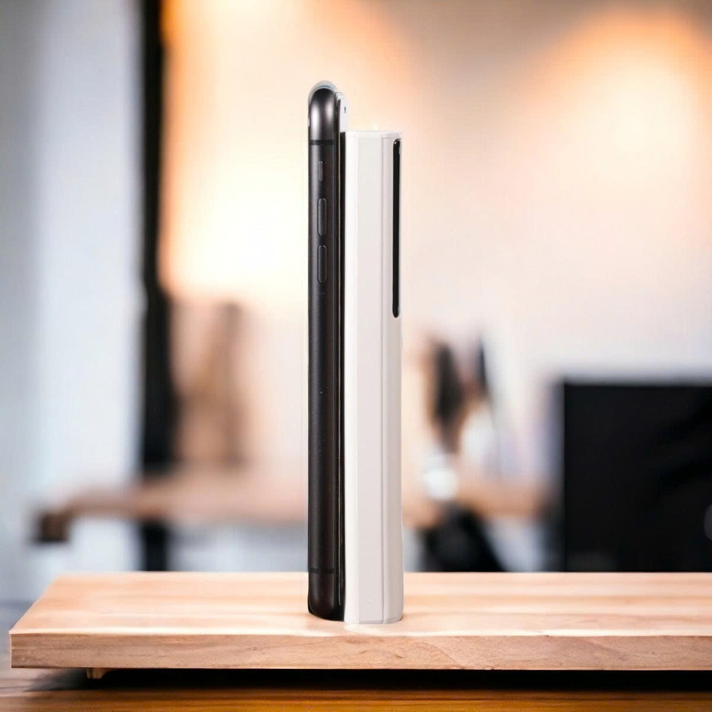 Sạc dự phòng có dây Pisen Mr White Digital 10000mAh TP D33 màu trắng