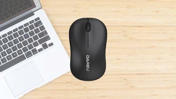 Chuột không dây Dareu LM106G màu đen