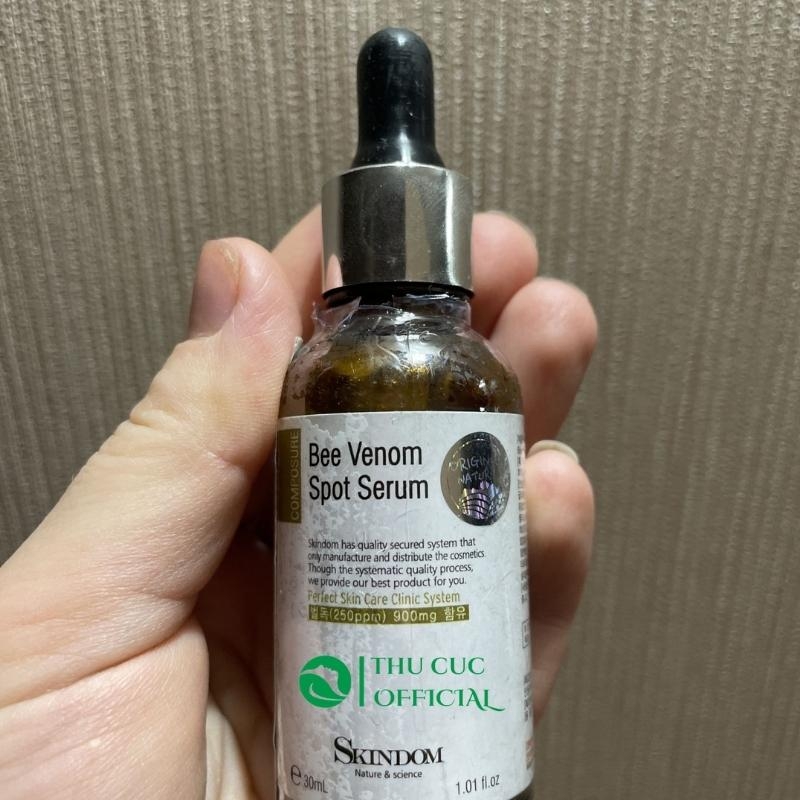 Serum tinh chất nọc ong giảm mụn Skindom 30ml