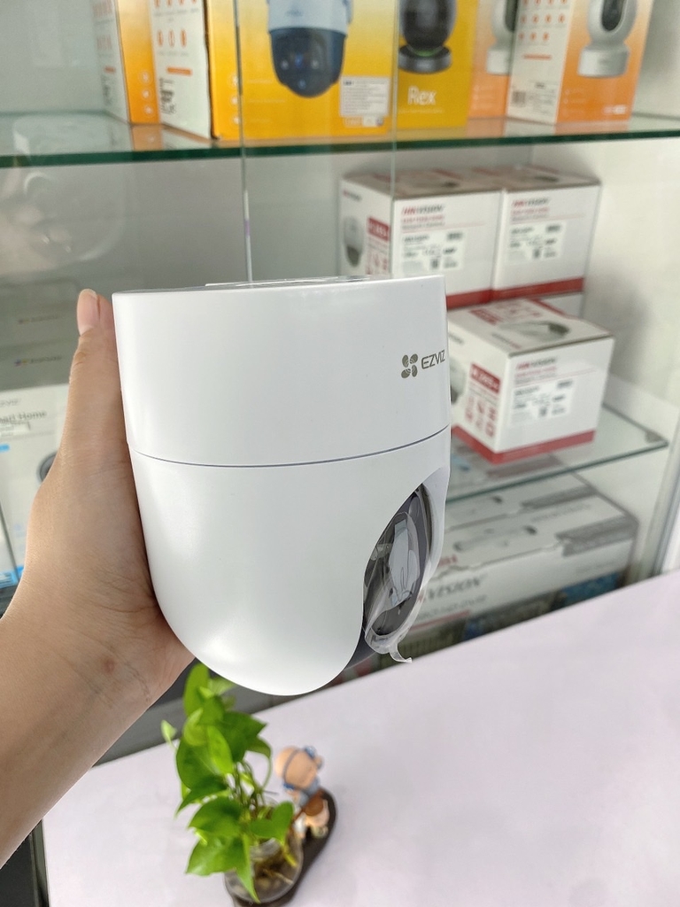 Camera EZVIZ H8C 2MP Tích Hợp Màu Ban Đêm, Xoay 360 Độ, Đàm Thoại 2 Chiều