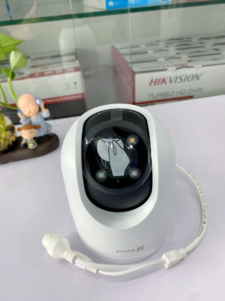 Camera EZVIZ H8C 2MP Tích Hợp Màu Ban Đêm, Xoay 360 Độ, Đàm Thoại 2 Chiều