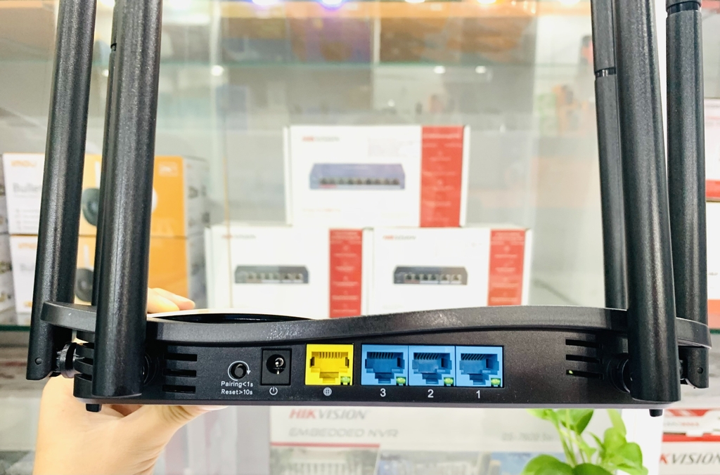 Bộ phát wifi RUIJIE RG-EW1200G PRO (DUAL-BAND AC1300 MU-MIMO Hỗ trợ MESH)