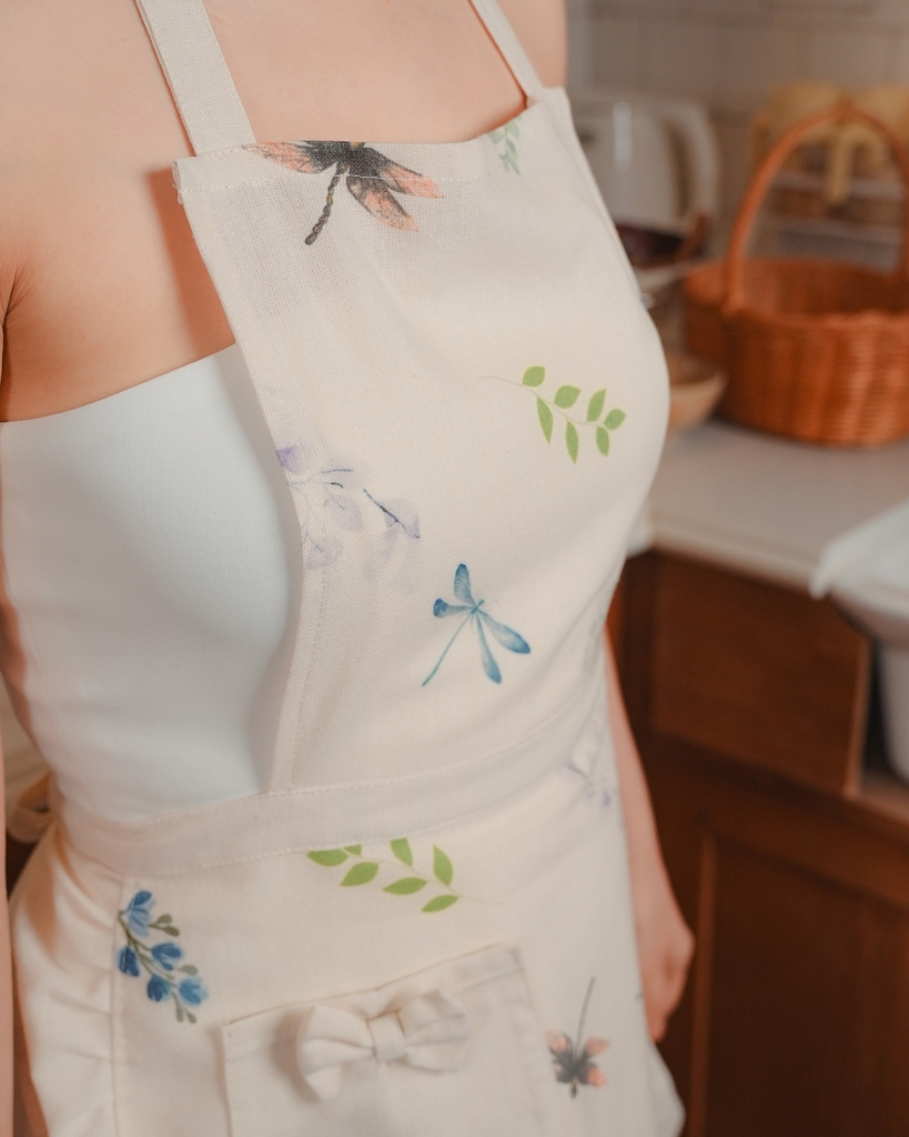 Tạp Dề Hoa  – Tạp Dề Thời Trang Cao Cấp – Dành Cho Mẹ Và Bé - Họa Tiết Chuồn Chuồn/ Hoa Ly/ Vườn Hoa - Set UYỂN