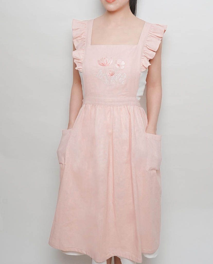 Tạp Dề  Vintage Bèo Vai -  Vải Linen Tự Nhiên – Tạp Dề Thời Trang Cao Cấp - Dành Cho Mẹ Và Bé, Màu Be/Hồng/Xanh - Set THƠ