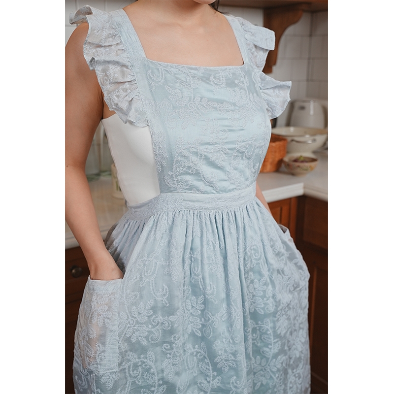 Tạp Dề  Vintage Ren  – Tạp Dề Thời Trang Cao Cấp - Dành Cho Mẹ Và Bé, Màu Trắng/Xanh - Set NGỌT