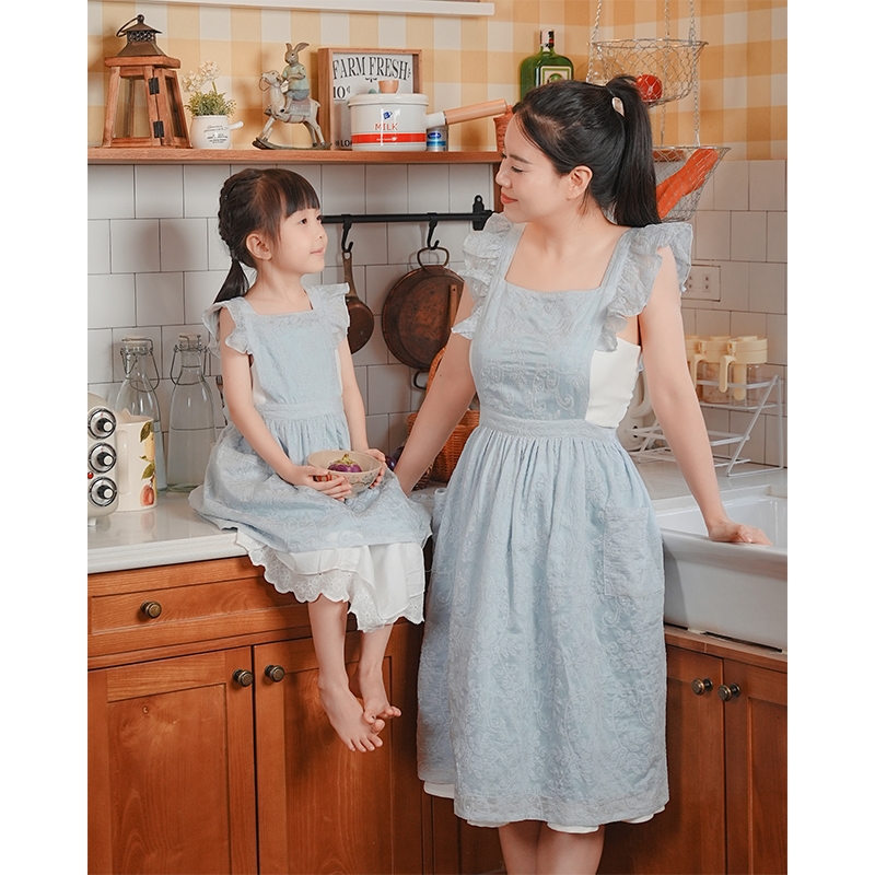 Copy of Tạp Dề  Vintage Ren  – Tạp Dề Thời Trang Cao Cấp - Dành Cho Mẹ Và Bé, Màu Trắng/Xanh - Set NGỌT