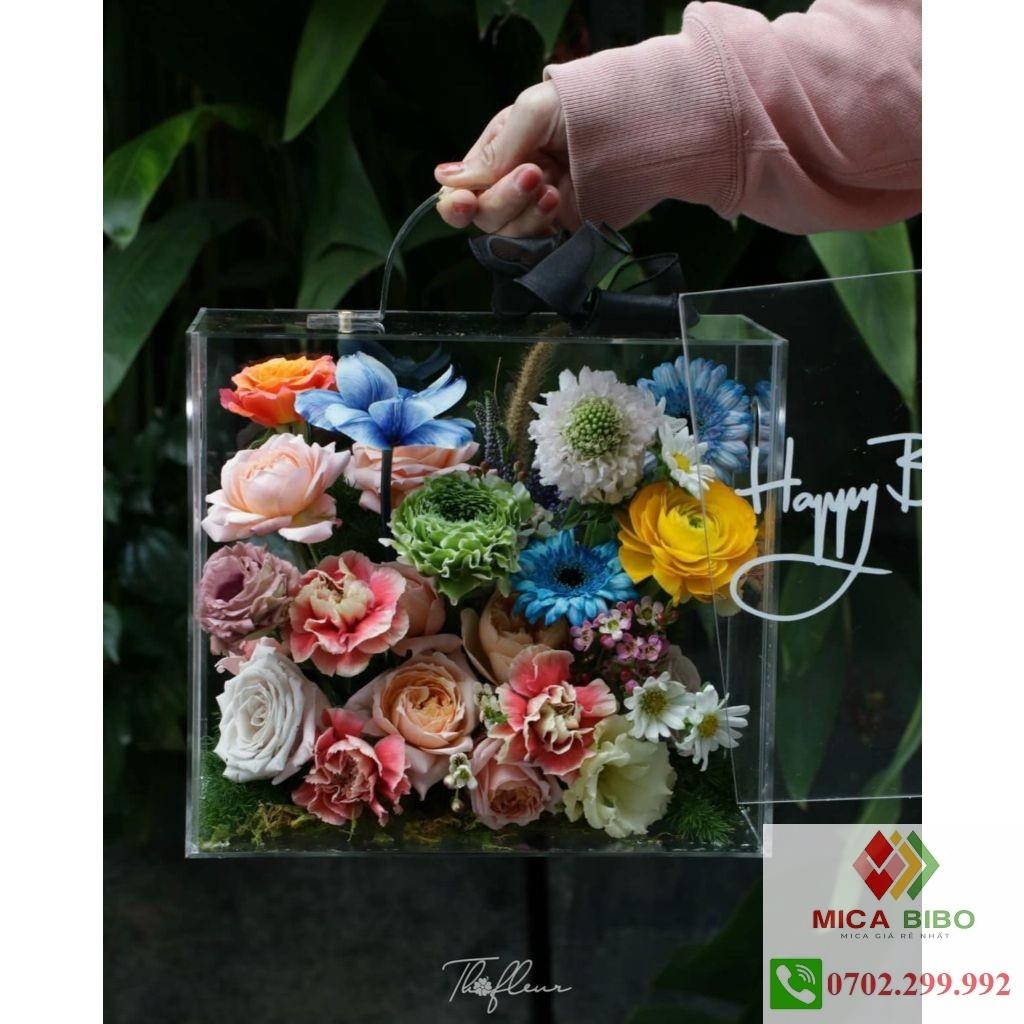 Hộp vali mica - Hộp mica trưng bày hoa tươi- hoa khô- Hộp mica đựng quà tặng