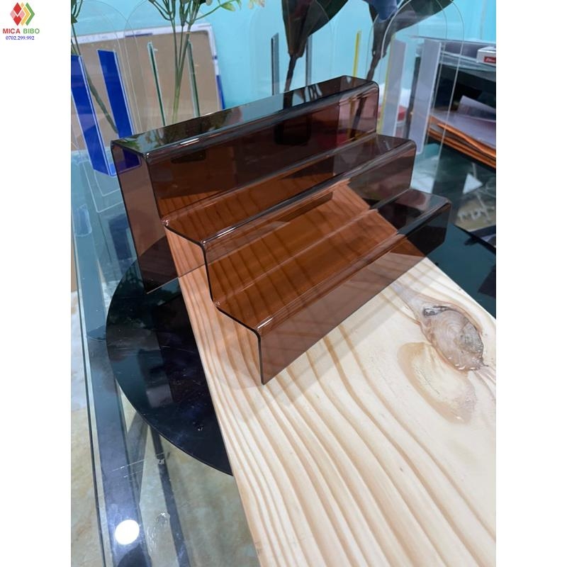 Kệ Mica trưng bày sản phẩm , mô hình, quà tặng nhiều tầng WCF, figure dạng bậc thang