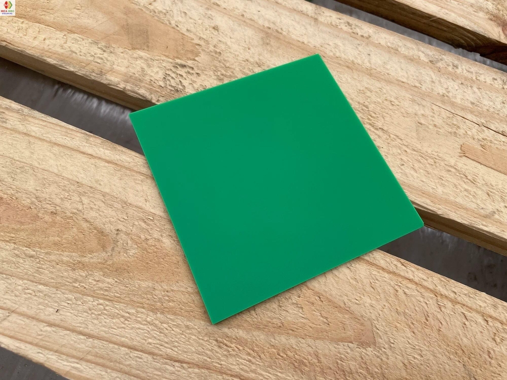 Thùng tip box mica, hộp tip box, có ổ khoá, nhiều màu sắc , nhiều kích thước, thiết kế theo yêu cầu
