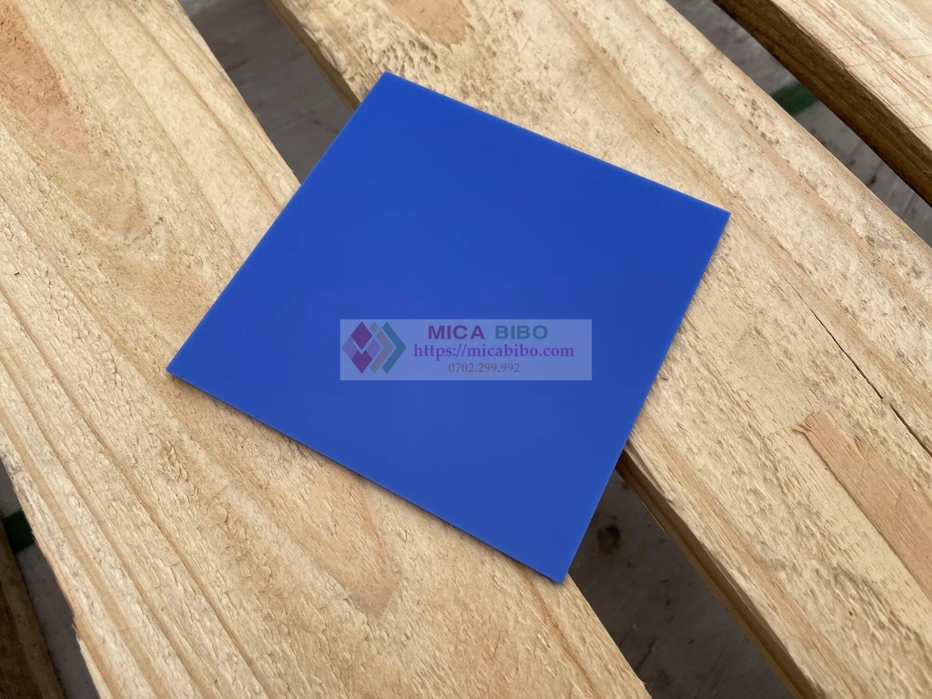 Hộp mica có nắp đậy, nhiều màu sắc, nhiều kích thước, thiết kế theo yêu cầu