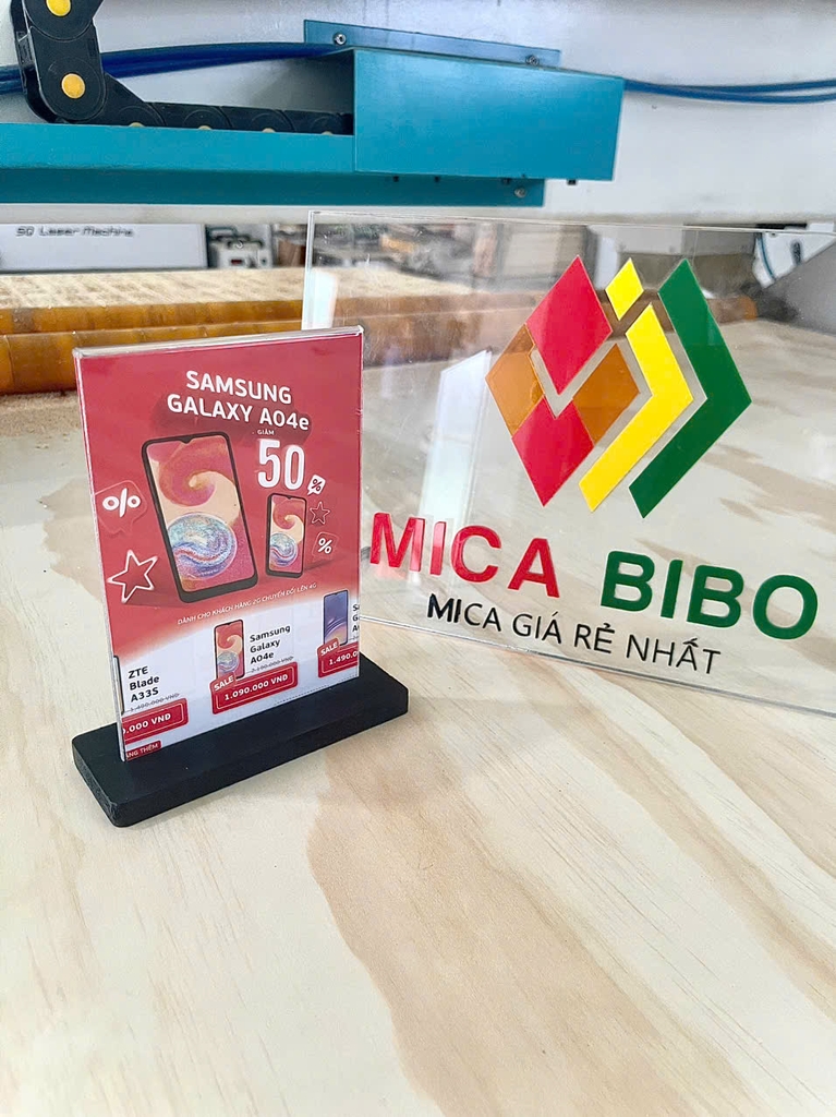 Menu mica đế gỗ sang trọng A4 A5 A6