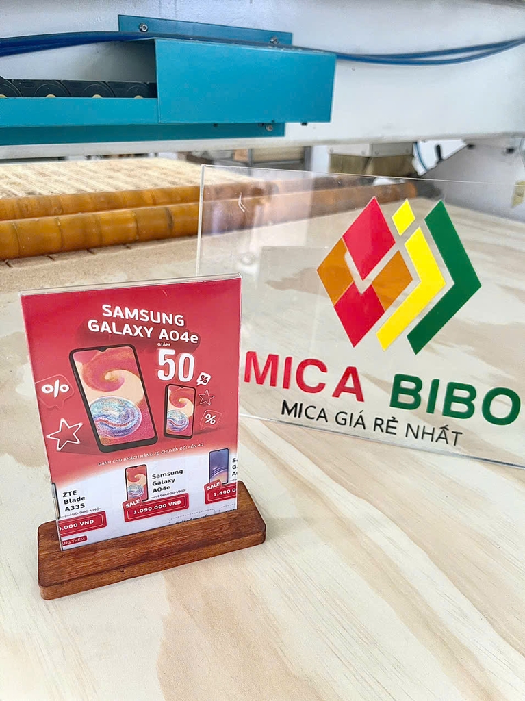 Menu mica đế gỗ sang trọng A4 A5 A6