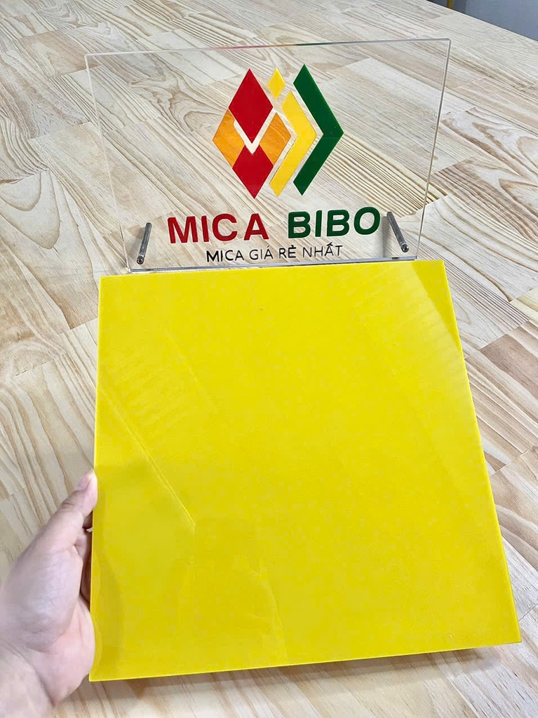 Kệ Mica Treo Tường 3mm & 5mm – Kệ Để Đồ Phòng Tắm, Phòng Ngủ – Tặng Kèm 2 Miếng Dán Tường & Bộ Ốc Vít