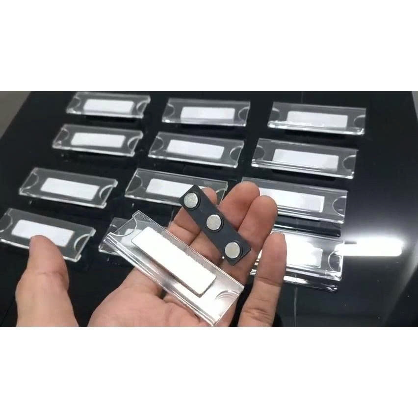 Bảng Tên Nhân Viên Mica Có Nam Châm - Có Thể Thay Đổi Nội Dung, 70x25mm