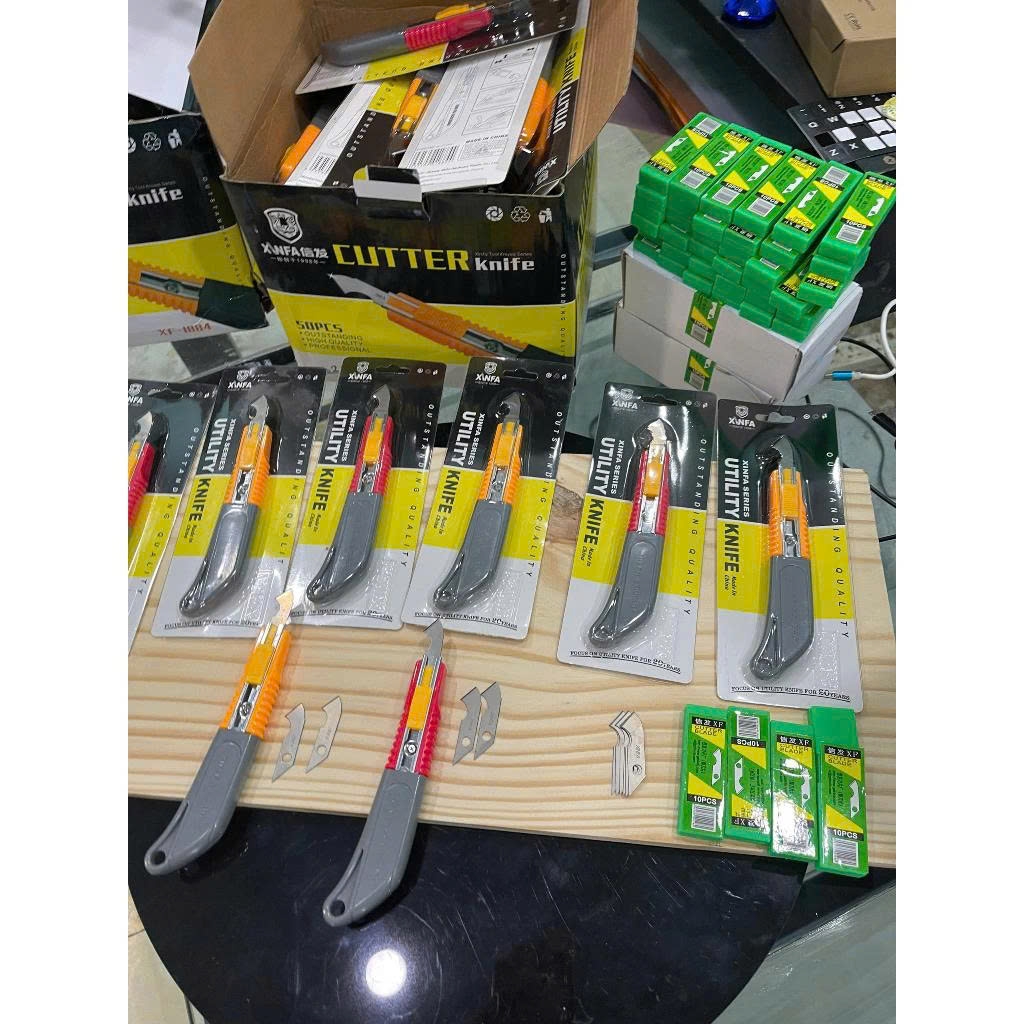 Dao cắt mica chuyên dụng tặng kèm 2 lưỡi dao dự phòng