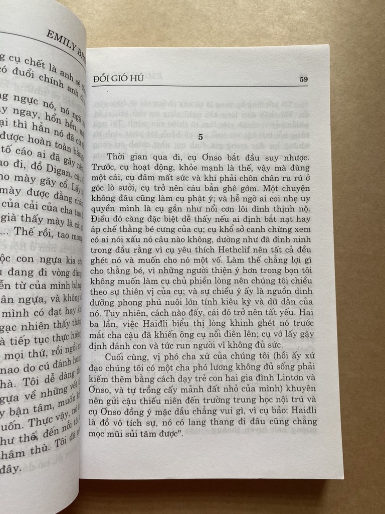 Đồi Gió Hú