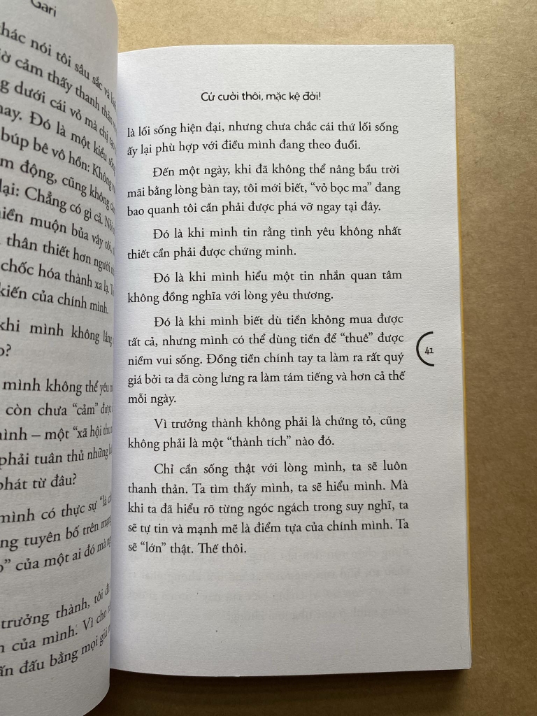 Cứ Cười Thôi, Mặc Kệ Đời
