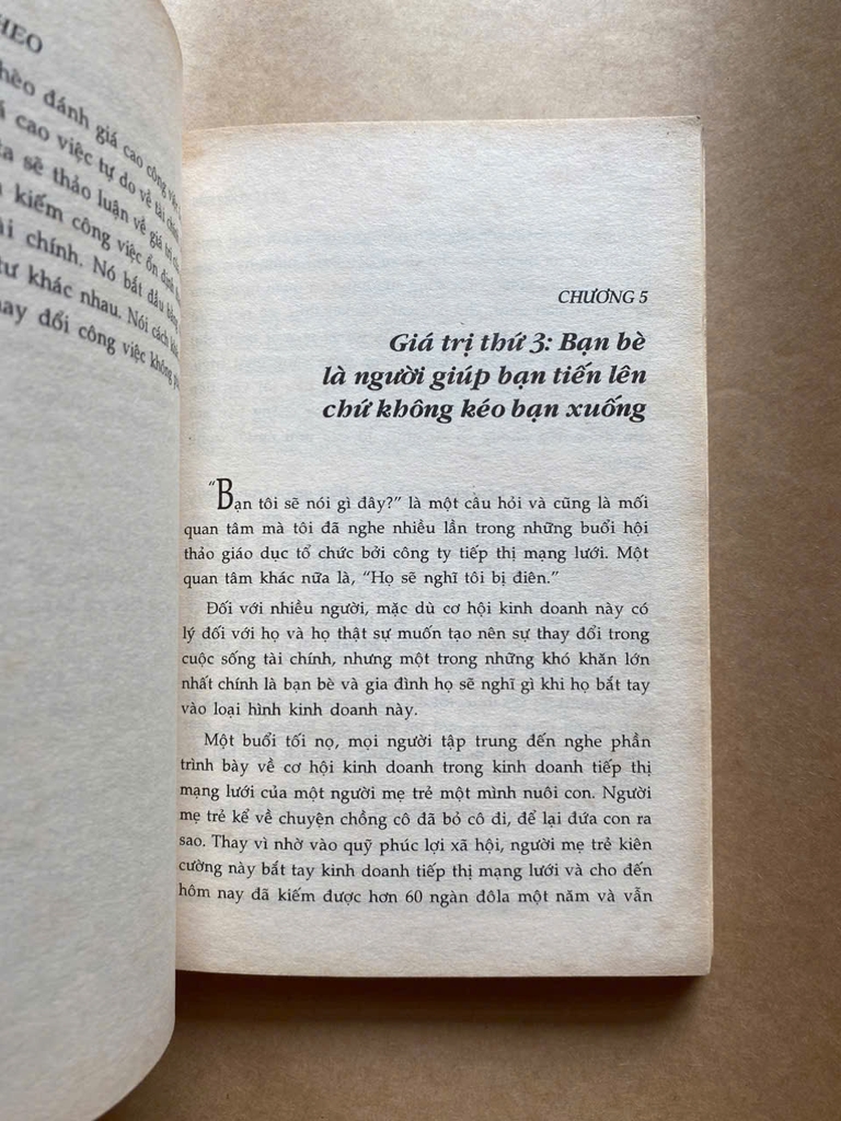 Dạy Con Làm Giàu 11 - Trường Dạy Kinh Doanh Cho Những Người Thích Giúp Đỡ Người Khác