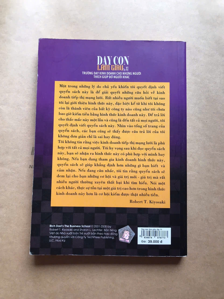 Dạy Con Làm Giàu 11 - Trường Dạy Kinh Doanh Cho Những Người Thích Giúp Đỡ Người Khác