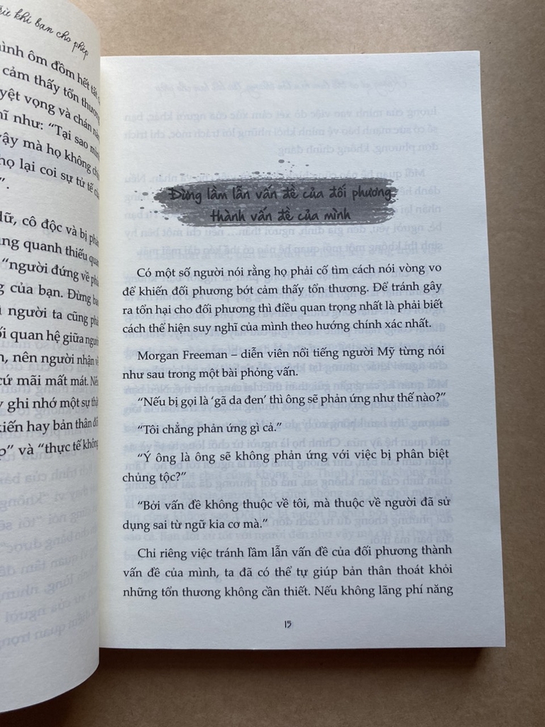 Không Ai Có Thể Làm Bạn Tổn Thương Trừ Khi Bạn Cho Phép