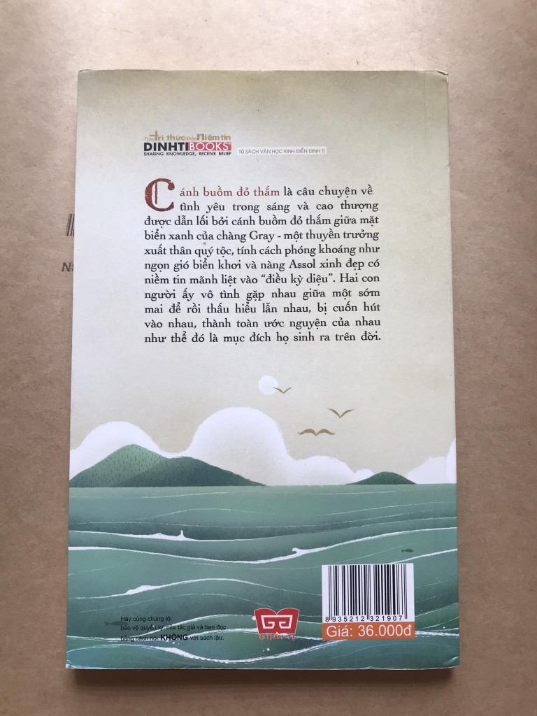 Cánh buồm đỏ thắm