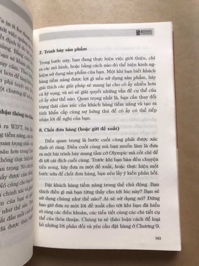 Bán Hàng Bằng Trái Tim - 10 Nguyên Tắc Vàng Mọi Người Bán Hàng Đều Cần Biết