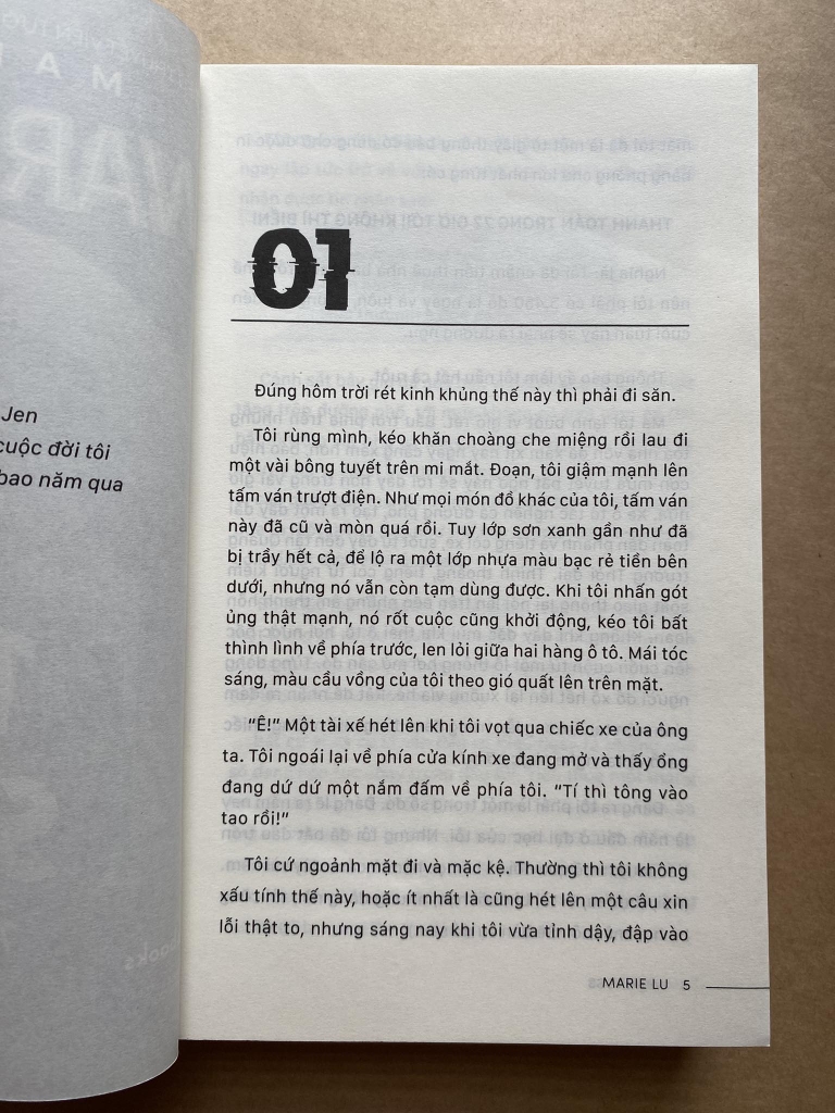 Warcross: Thợ Săn Tiền Thưởng