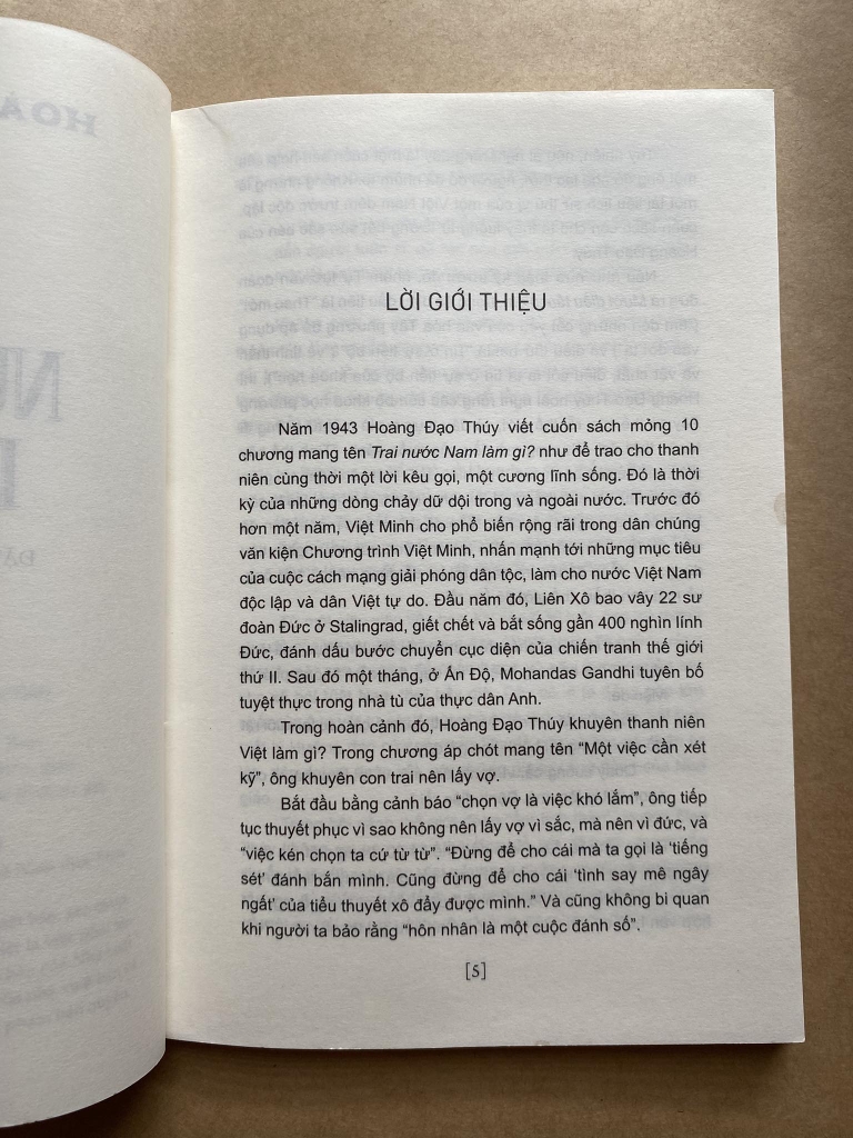 Trai nước Nam làm gì ?