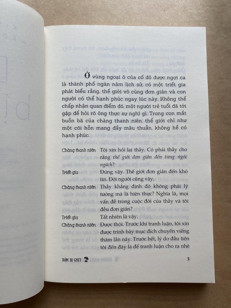 Dám Bị Ghét