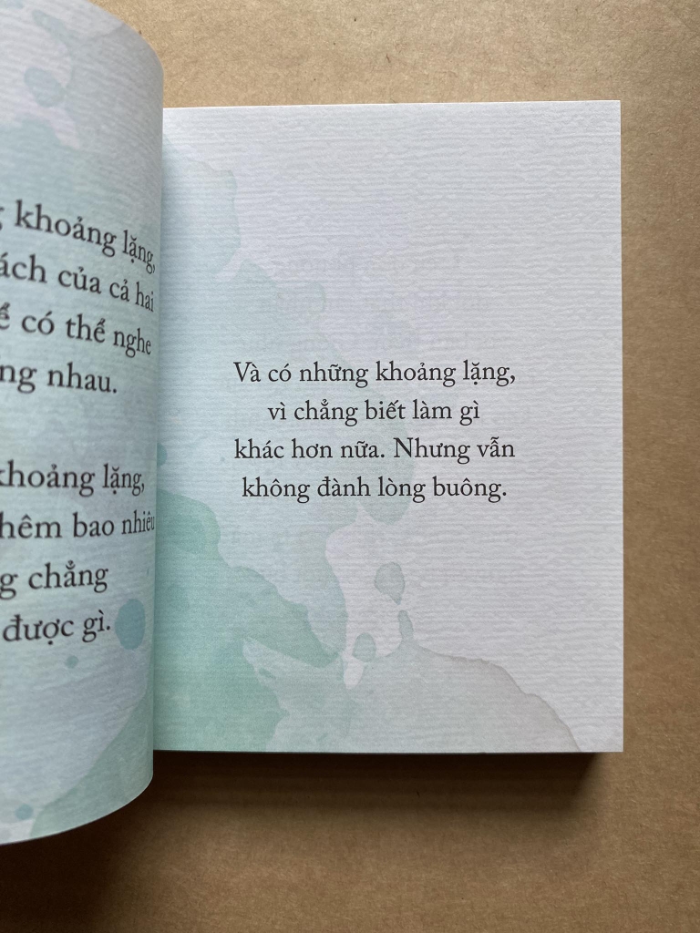 Anh Không Thương Em ( sách khổ nhỏ )