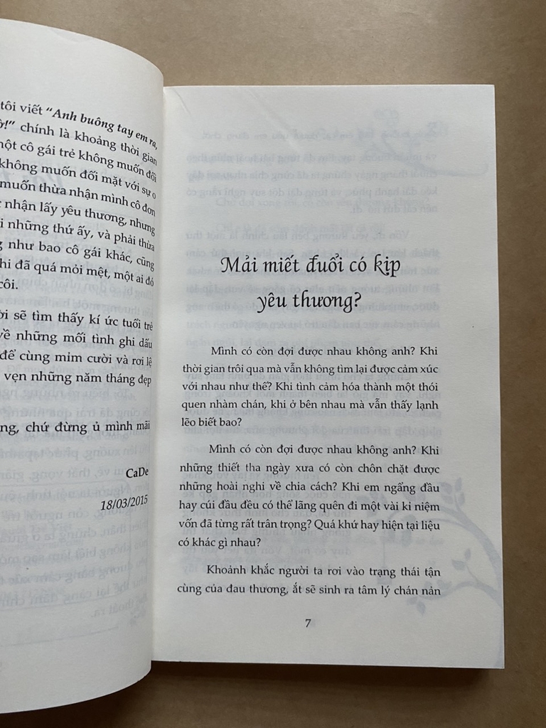 Anh buông tay em ra, người yêu em đang chờ