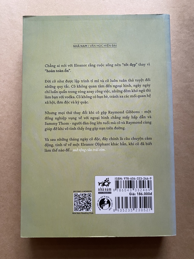 Eleanor Oliphant Hoàn Toàn Ổn - Eleanor Oliphant Is Completely Fine