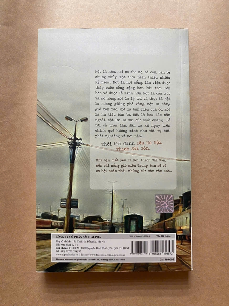 Yêu Hà Nội Thích Sài Gòn