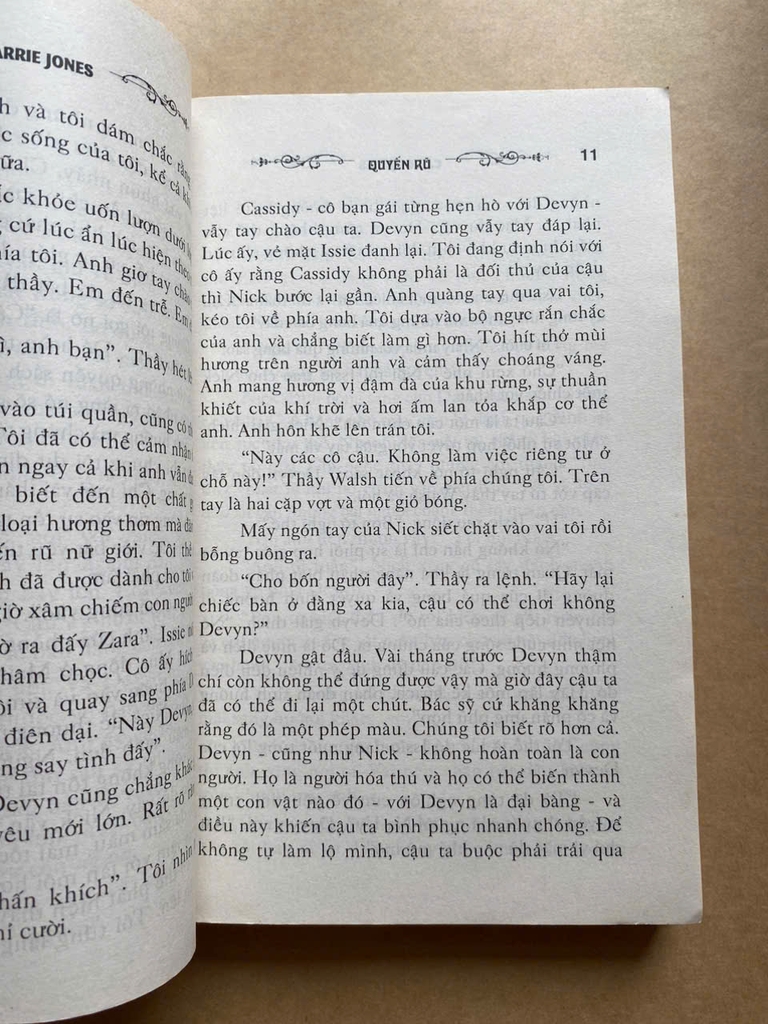 Quyến Rũ - Carrie Jones