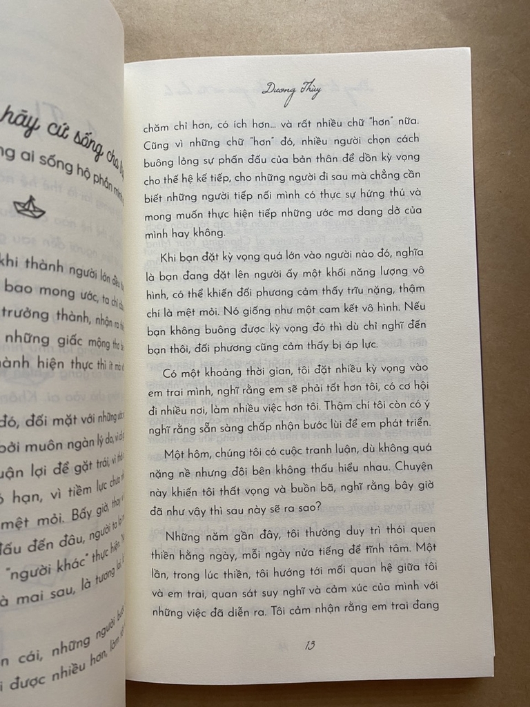 Đừng là tinh cầu cô độc giữa vũ trụ bao la