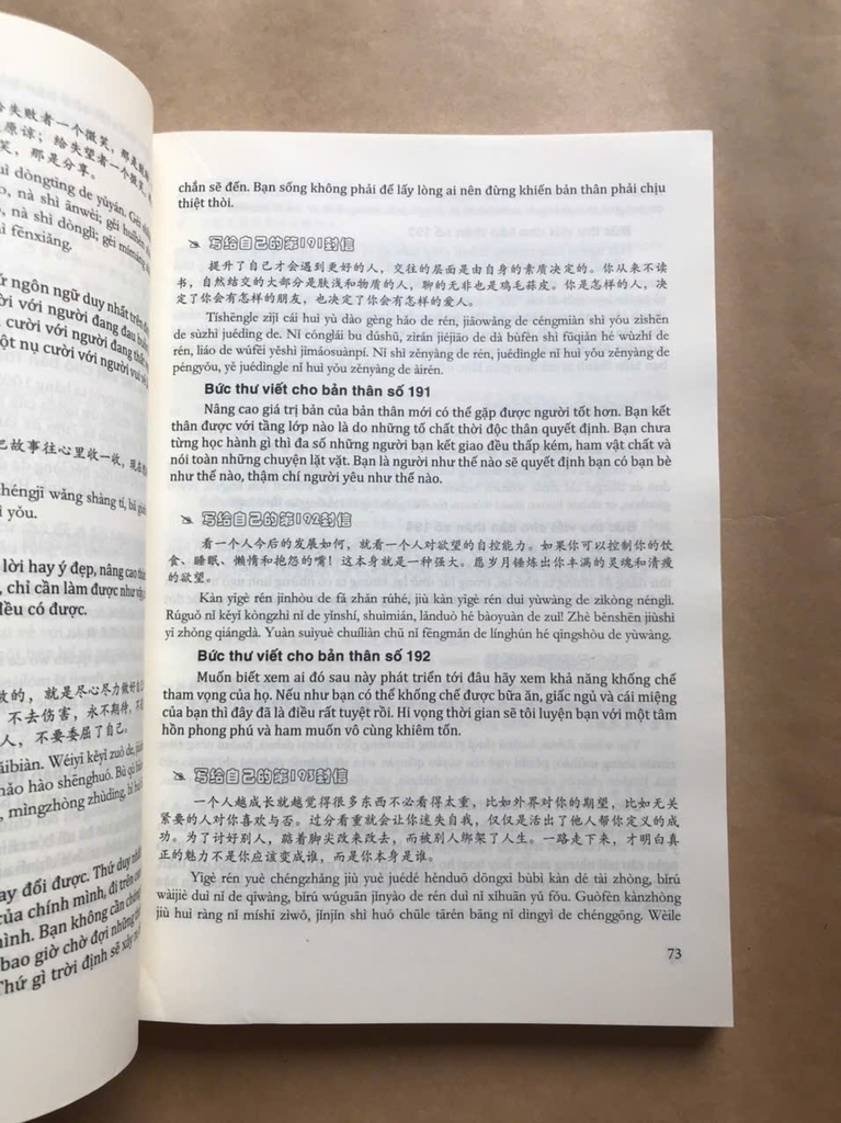 999 bức thư viết cho bản thân ( song ngữ Việt - Trung )