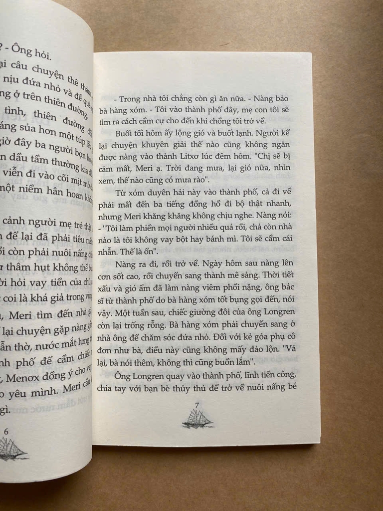 Cánh buồm đỏ thắm