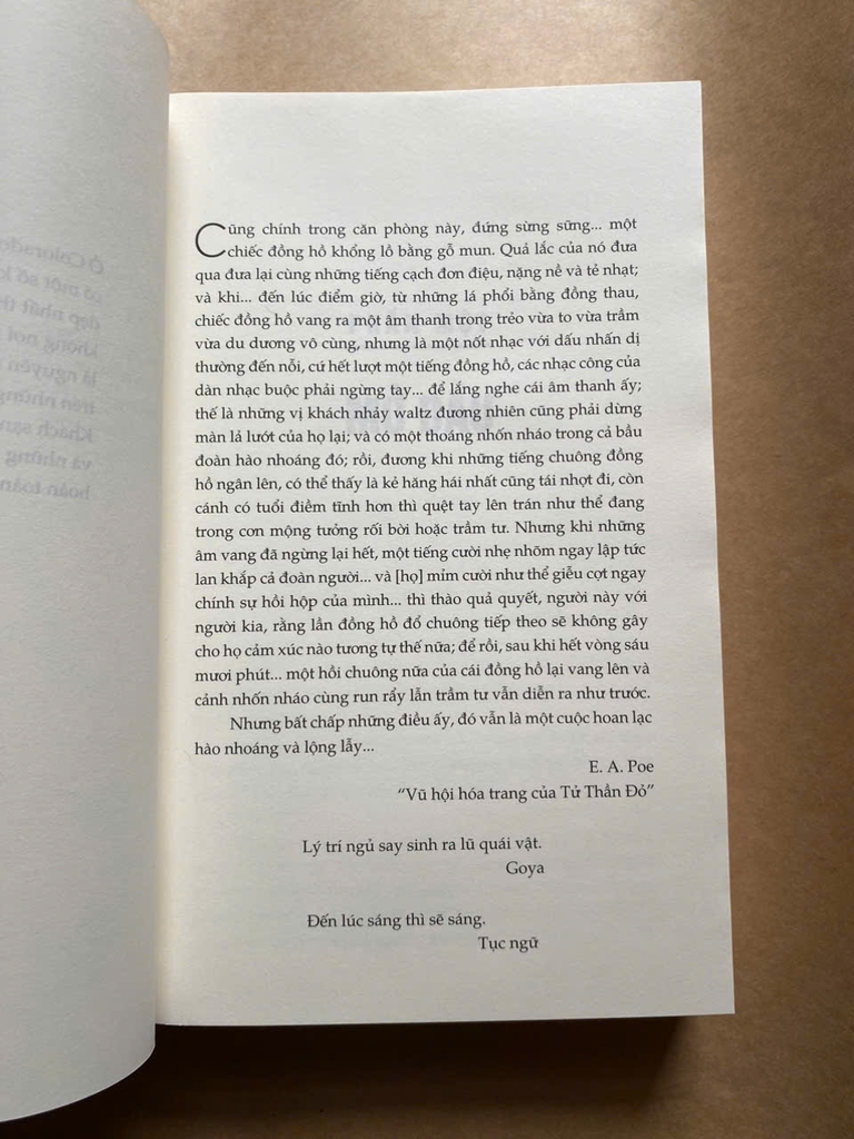Thị Kiến - The Shining